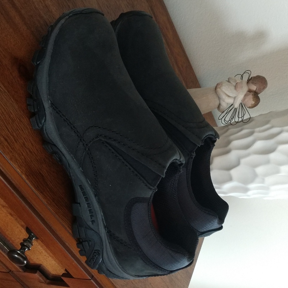 Black leather Mens Merrell shoes